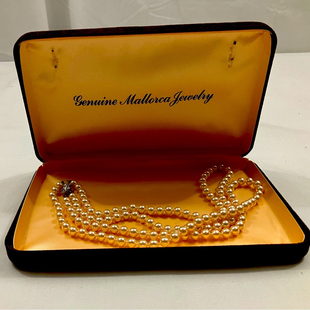 Vintage Genuine Mallorca double strand pearl 18” necklace with silver clasp